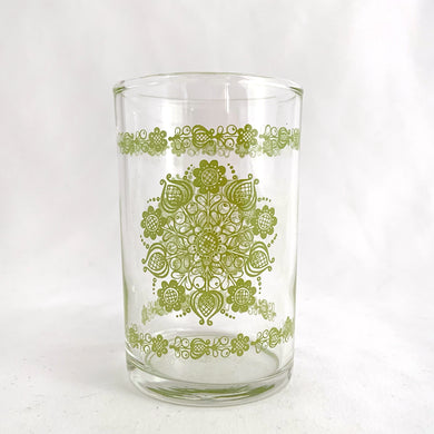 Vintage clear flat juice glass with green floral medallion graphic. Produced by Federal Glass, circa 1960/1970. This glass has never seen a dishwasher!  In excellent condition, no chips or cracks.   Measures 2 1/4 x 3 1/2 inches  Capacity 6 ounces