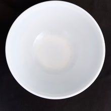 Load image into Gallery viewer, Vintage Pyrex milk glass mixing bowl in the &quot;Colonial Mist&quot; pattern, #403. The bowl is a deep country blue background with a whimsical white daisy pattern, oven/microwave safe and great for food storage. Produced by Corning, NY, USA. Produced between 1983 - 1986.   Bowl #403; 1.5 litres, 8-3/4&quot; x 4&quot;  In good vintage condition, free from chips, cracks, stains, wear with the exception of a few minor scratches. This one has not seen a dishwasher and looks practically brand new!
