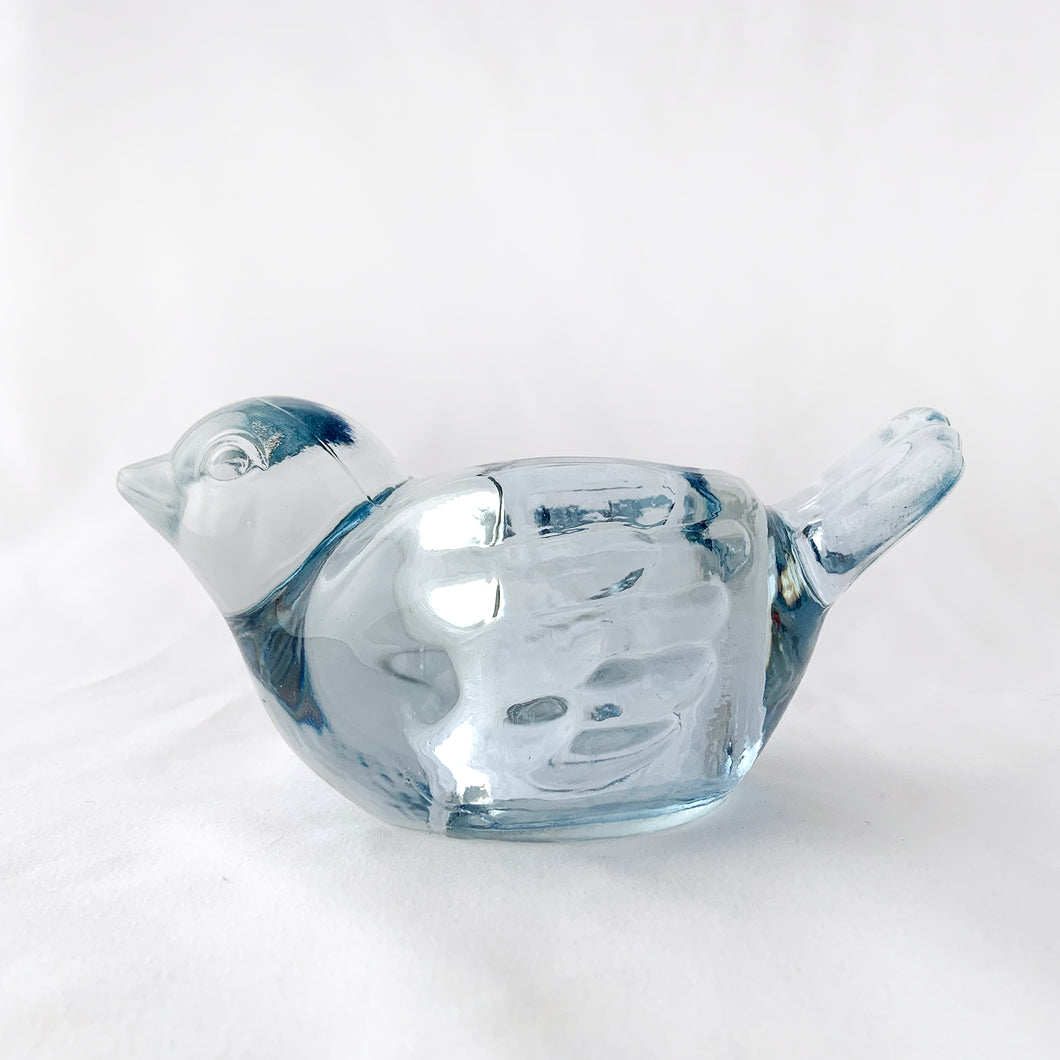 Adorable pale blue candle holder of a bird. Produced by Indiana Glass Company in the USA.  In excellent condition, no chips or cracks. Includes tea light candle.  Measures 4 1/2 x 3 x 2 1/2 inches