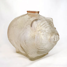 Load image into Gallery viewer, Vintage pig-shaped pale marigold carnival glass coin bank. Produced by Anchor Hocking, circa 1970.  In excellent condition, free from chips/cracks.  Measures  6” x 5” x 4”
