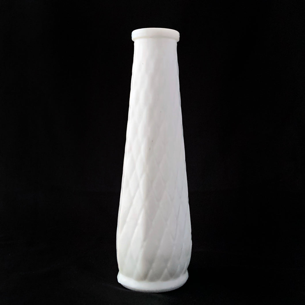 Tall and elegant vintage white milk glass 8-1/2