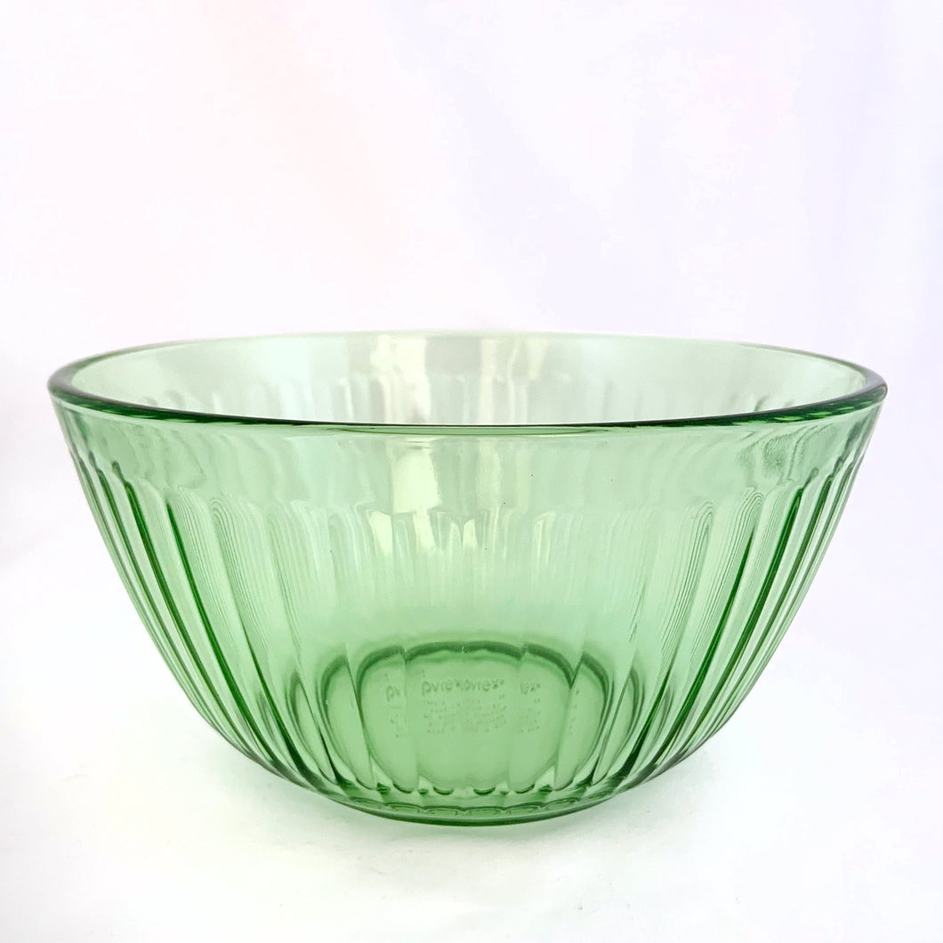 Vintage Style Sculptured Green Glass Mixing Nesting Bowl 7402-8 Six Cup 1.6 Litre Pyrex Vertical Panel Rib collectible collectors kitchen kitchenware housewares mixing baking cooking serving Tableware Glassware Home Decor Boho Bohemian Shabby Chic Cottage Farmhouse Victorian Mid-Century Modern Industrial Retro Flea Market Style Unique Sustainable Gift Antique Prop GTA Eds Mercantile Hamilton Freelton Toronto Canada shop store community seller reseller vendor