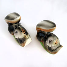 Load image into Gallery viewer, Adorable mid-century ceramic skunk salt and pepper shakers. Made in Japan, circa 1950.  In excellent condition, free from chips/cracks.
