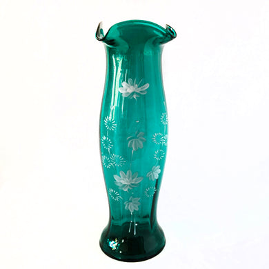 Victorian style vintage hand blown teal glass vase with hand painted white enameled flowers, finished with a ruffled edge.  In excellent condition, free from chips/cracks. Rough pontil mark.  Measures 2-7/8