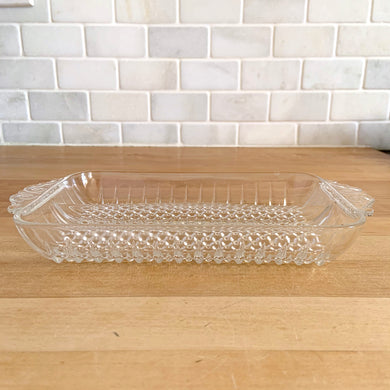 If you like bubbles, you'll love this sweet vintage divided relish tray. Perfect for serving pickle spears, olives or whatever you fancy.  Excellent condition, no chips or cracks.  Measures 8 1/2 x 5 1/2 x 1 1/4 inches