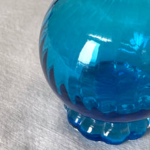 Load image into Gallery viewer, Vintage Swirled Blue Optic Art Glass Bud Vase w/ Clear Applied Foot, Murano Italy
